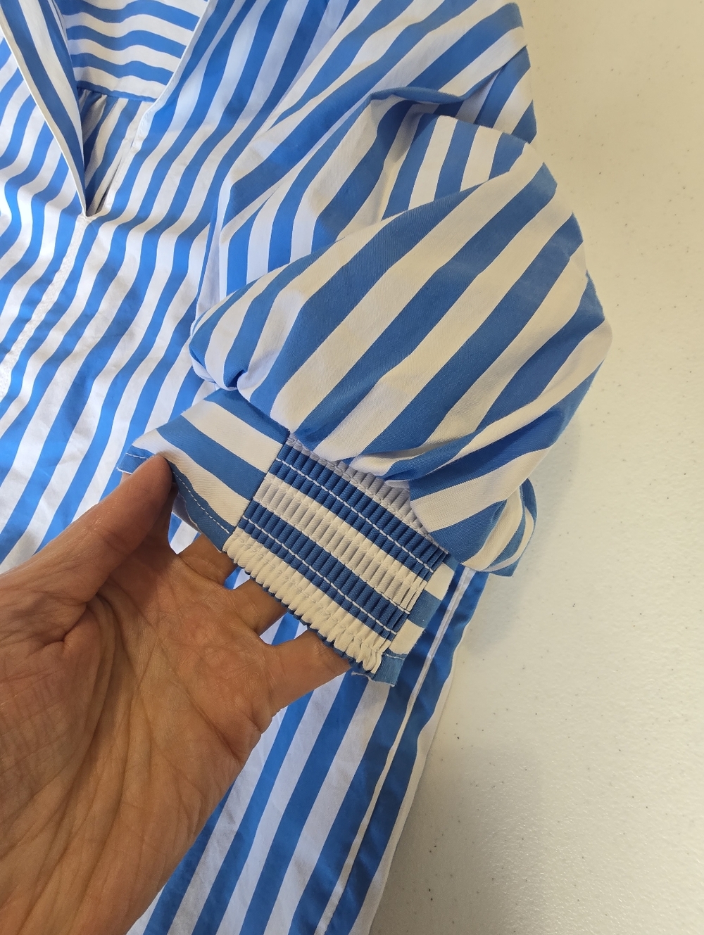 AYR Capeside Striped Puff Sleeve V-neck Popover Top Blue Stripe Women'a Small - Picture 9 of 10